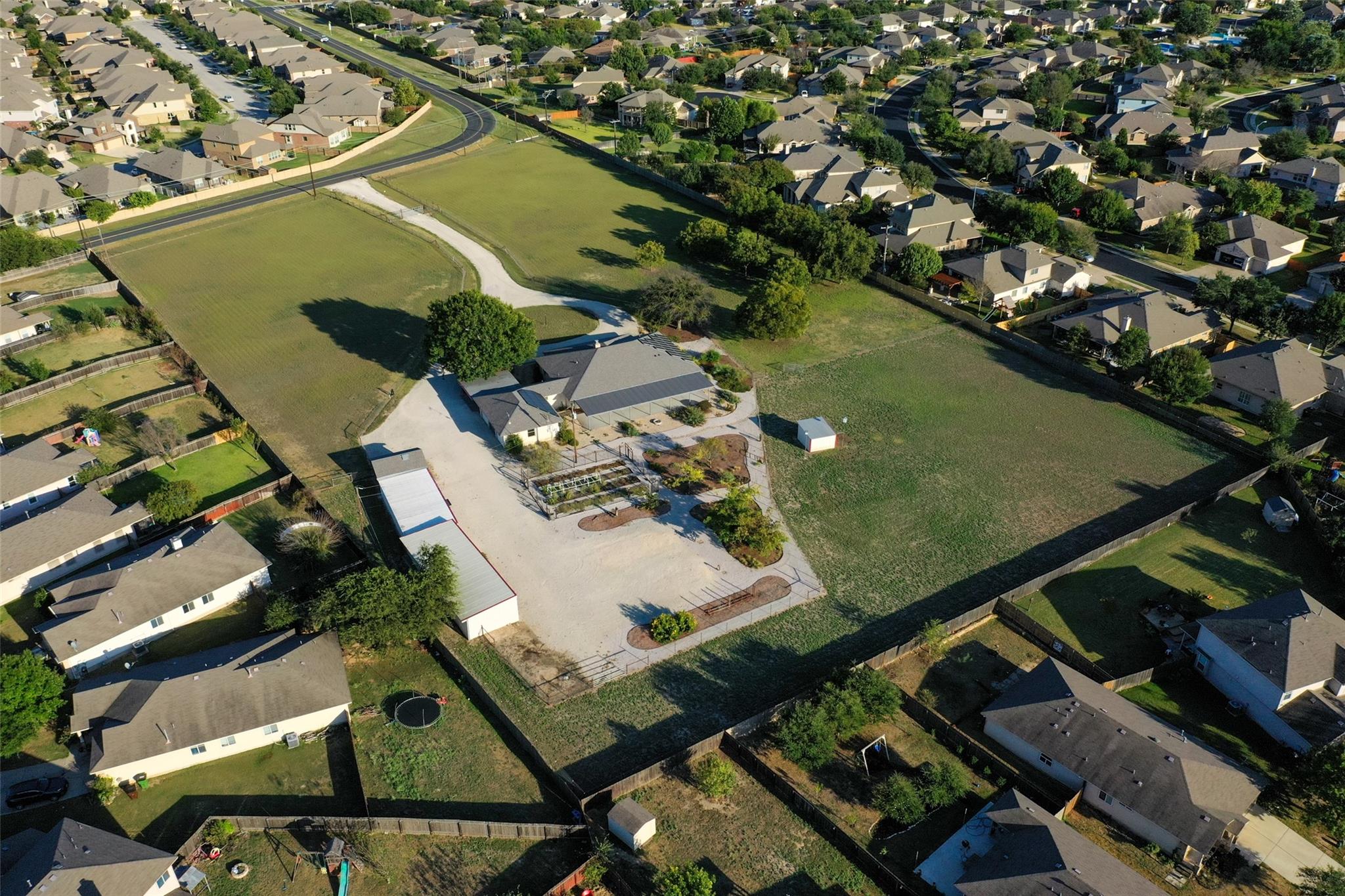 800 County Road 117, Round Rock, TX 78665