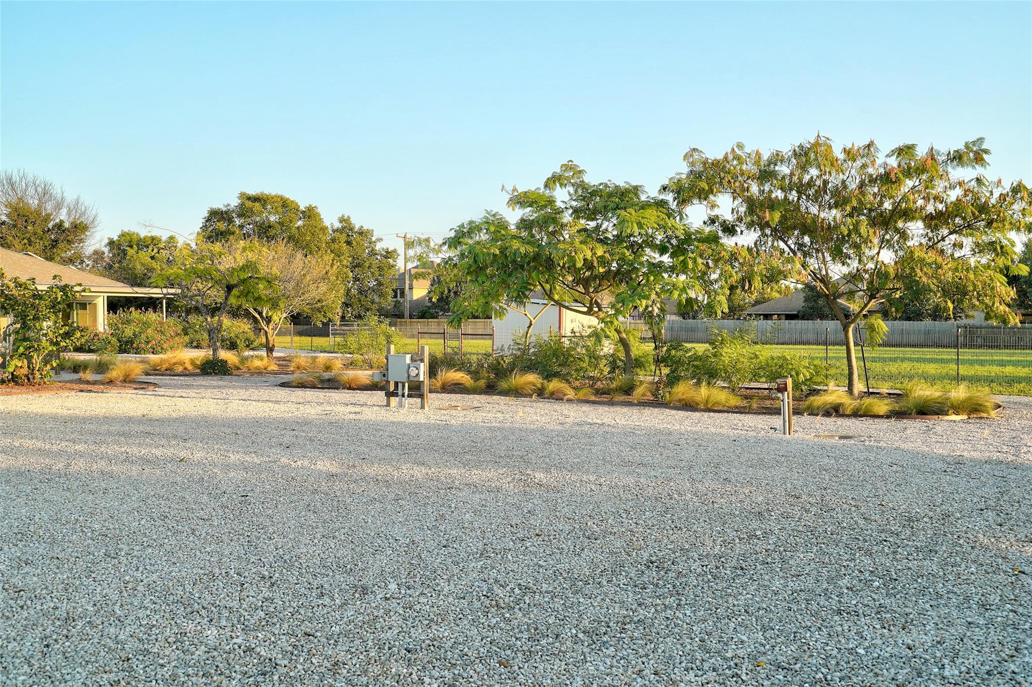 800 County Road 117, Round Rock, TX 78665
