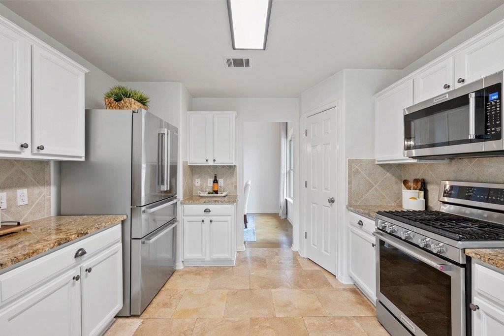 2505 Granite Creek Dr, Leander, TX 78641
