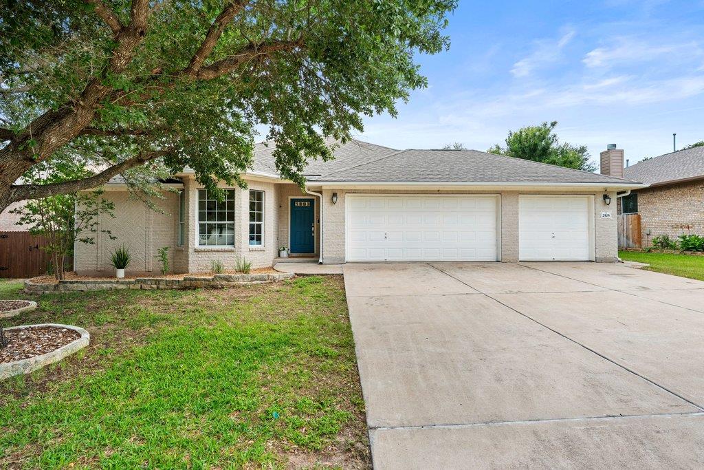 2505 Granite Creek Dr, Leander, TX 78641