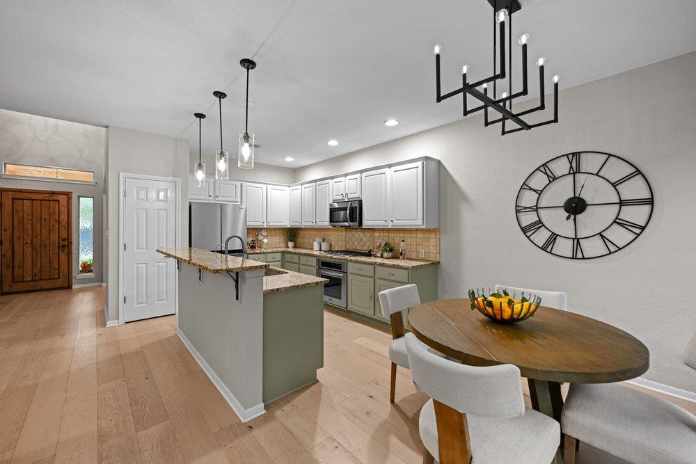 2823 Lantana Ridge Dr, Austin, TX 78732
