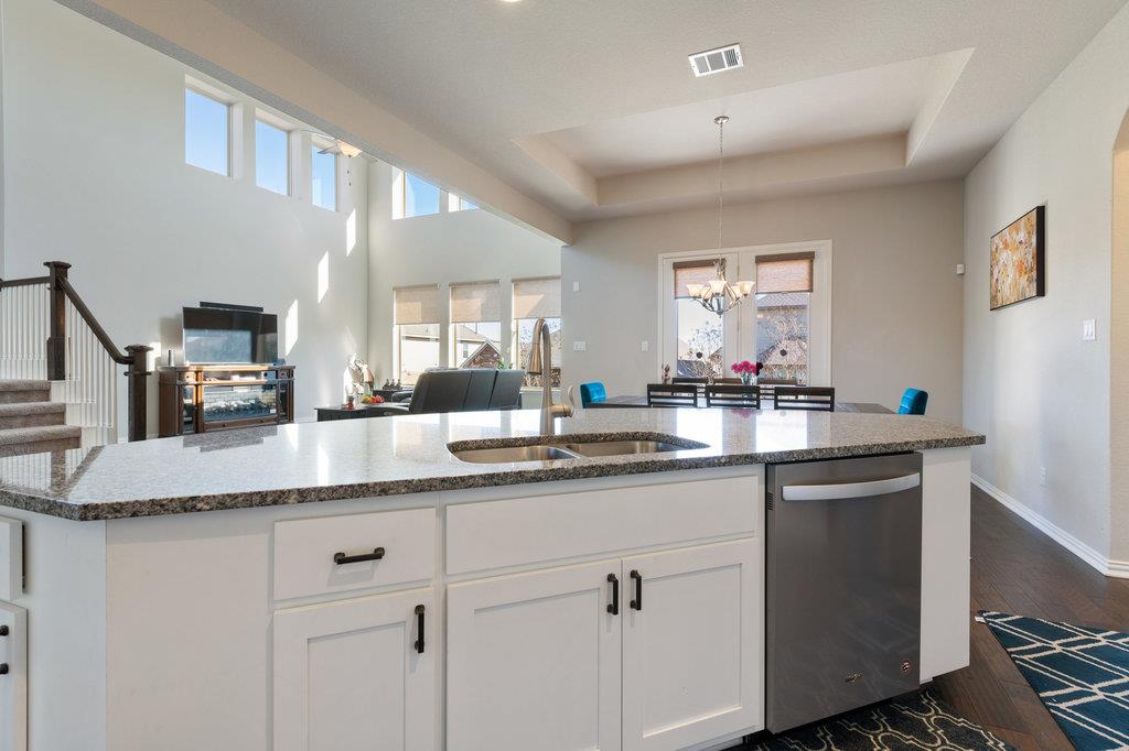 2921 Saint Paul Rivera Ln, Round Rock, TX 78665