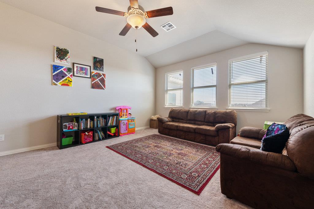 2921 Saint Paul Rivera Ln, Round Rock, TX 78665