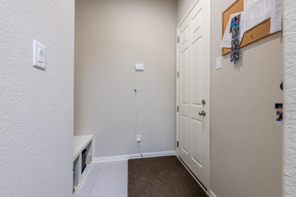 2921 Saint Paul Rivera Ln, Round Rock, TX 78665