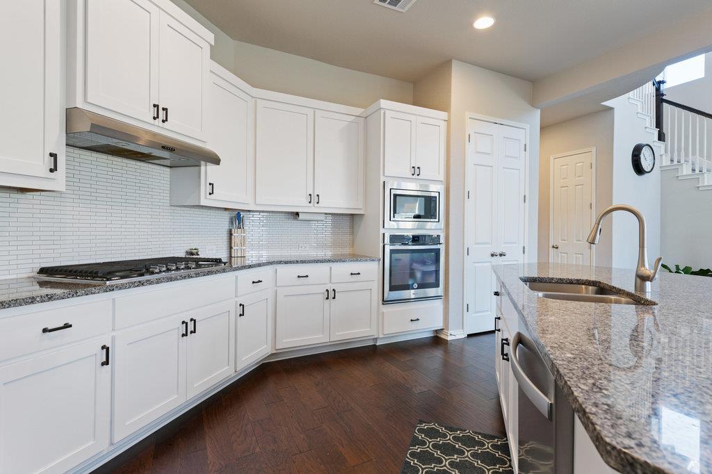 2921 Saint Paul Rivera Ln, Round Rock, TX 78665