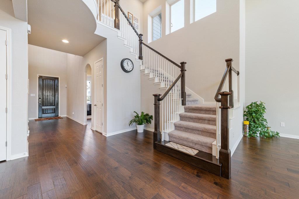 2921 Saint Paul Rivera Ln, Round Rock, TX 78665