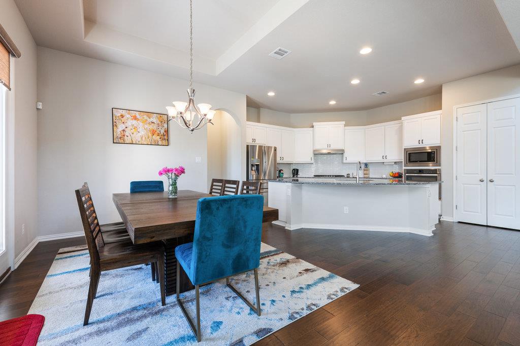 2921 Saint Paul Rivera Ln, Round Rock, TX 78665