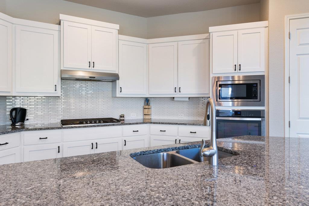 2921 Saint Paul Rivera Ln, Round Rock, TX 78665