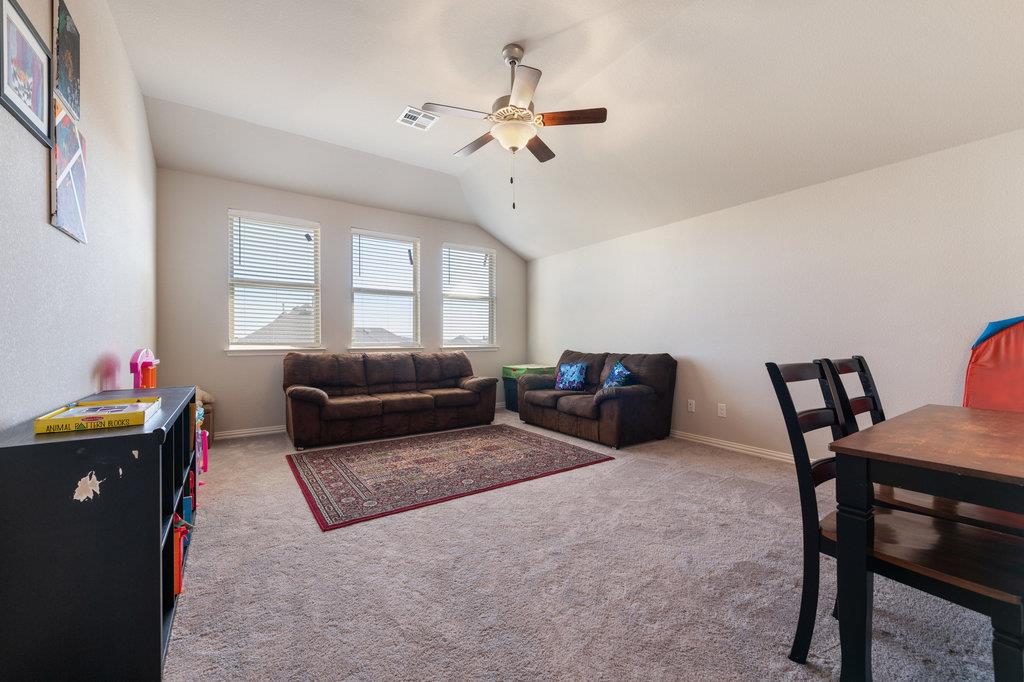 2921 Saint Paul Rivera Ln, Round Rock, TX 78665