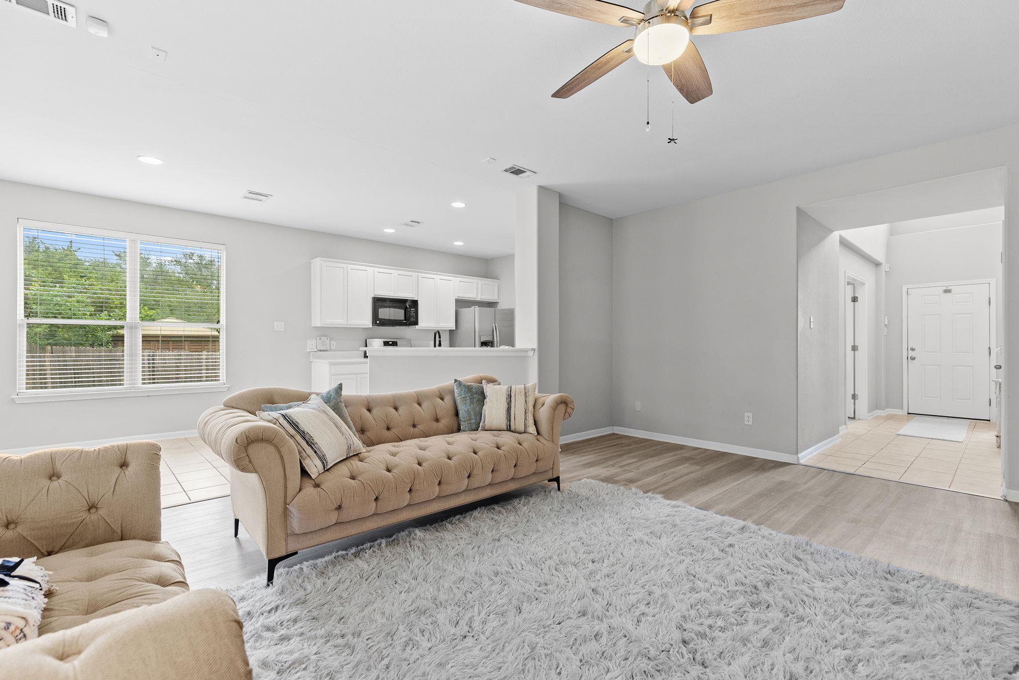 2400 Saddle Blanket Pl, Leander, TX 78641