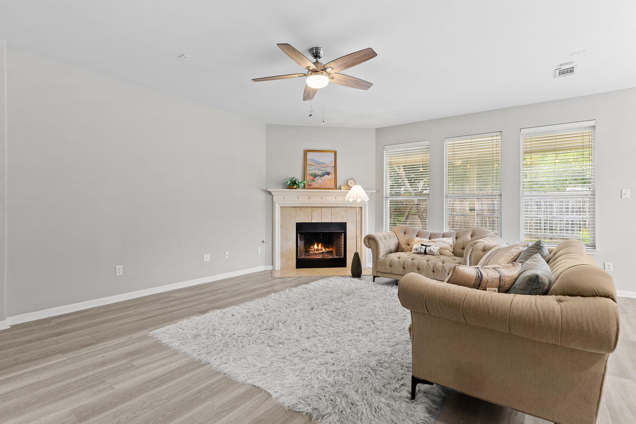2400 Saddle Blanket Pl, Leander, TX 78641