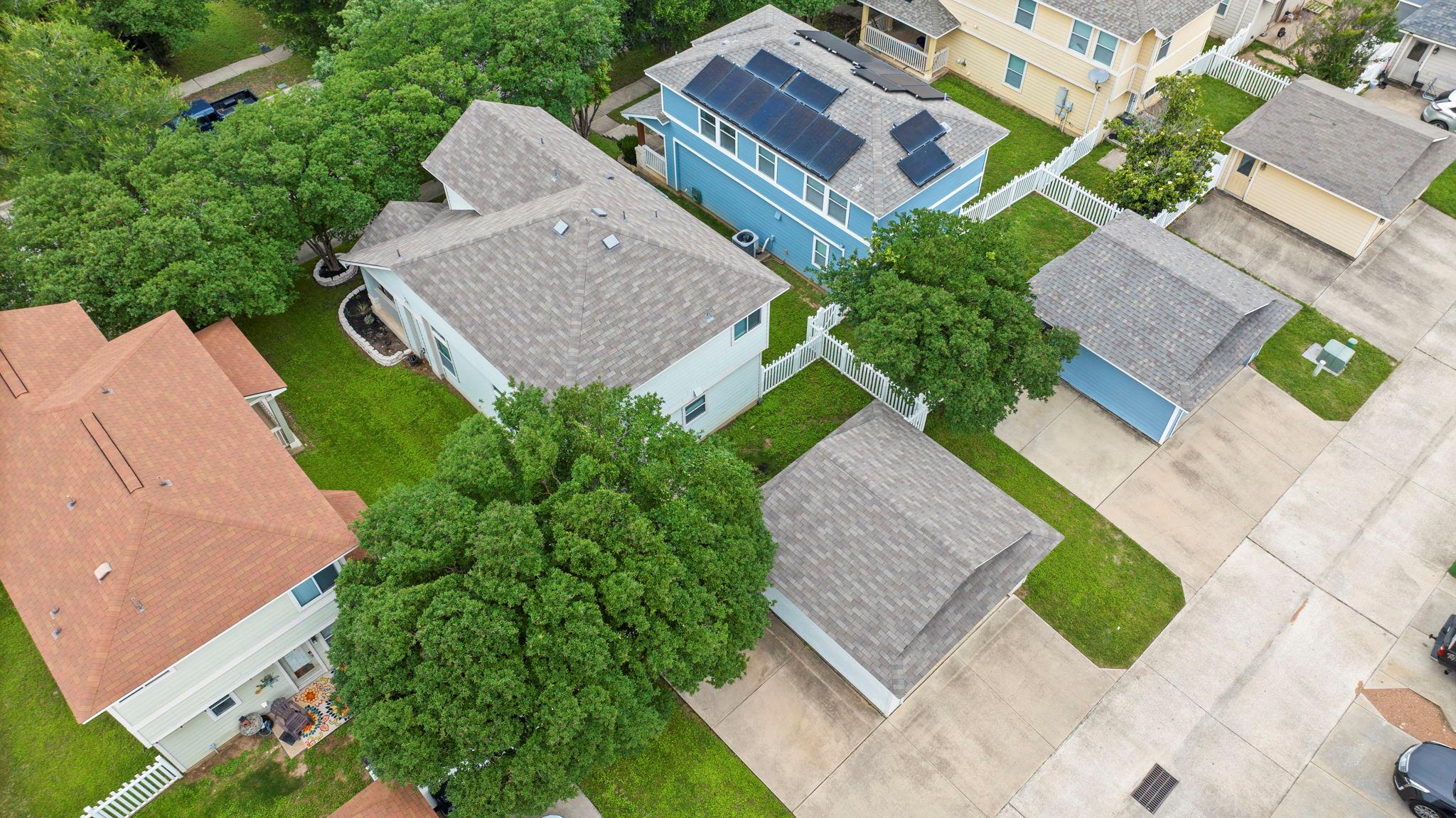 525 Rolling Oak Dr, Round Rock, TX 78664