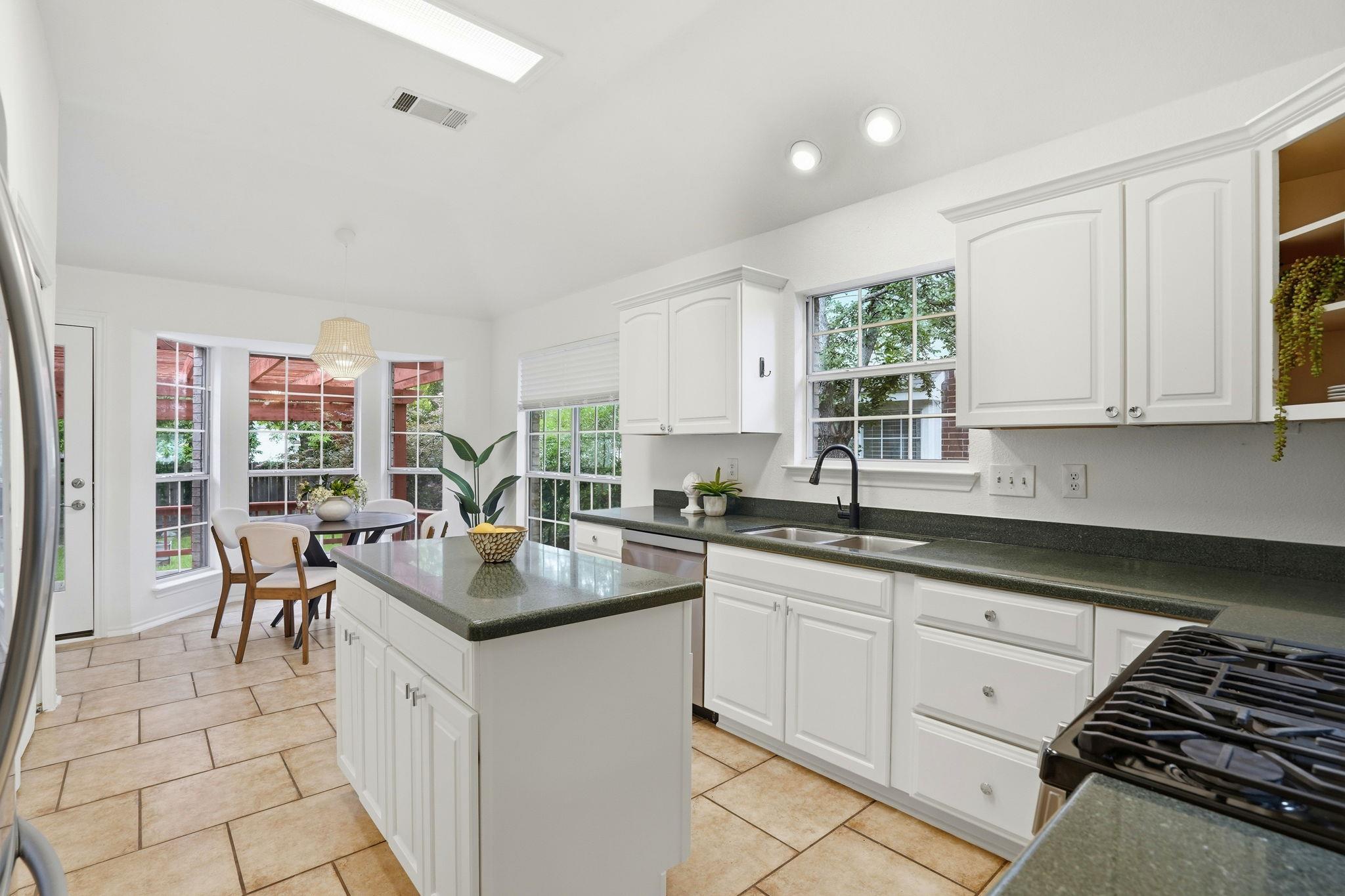 1313 Roadrunner Dr, Cedar Park, TX 78613