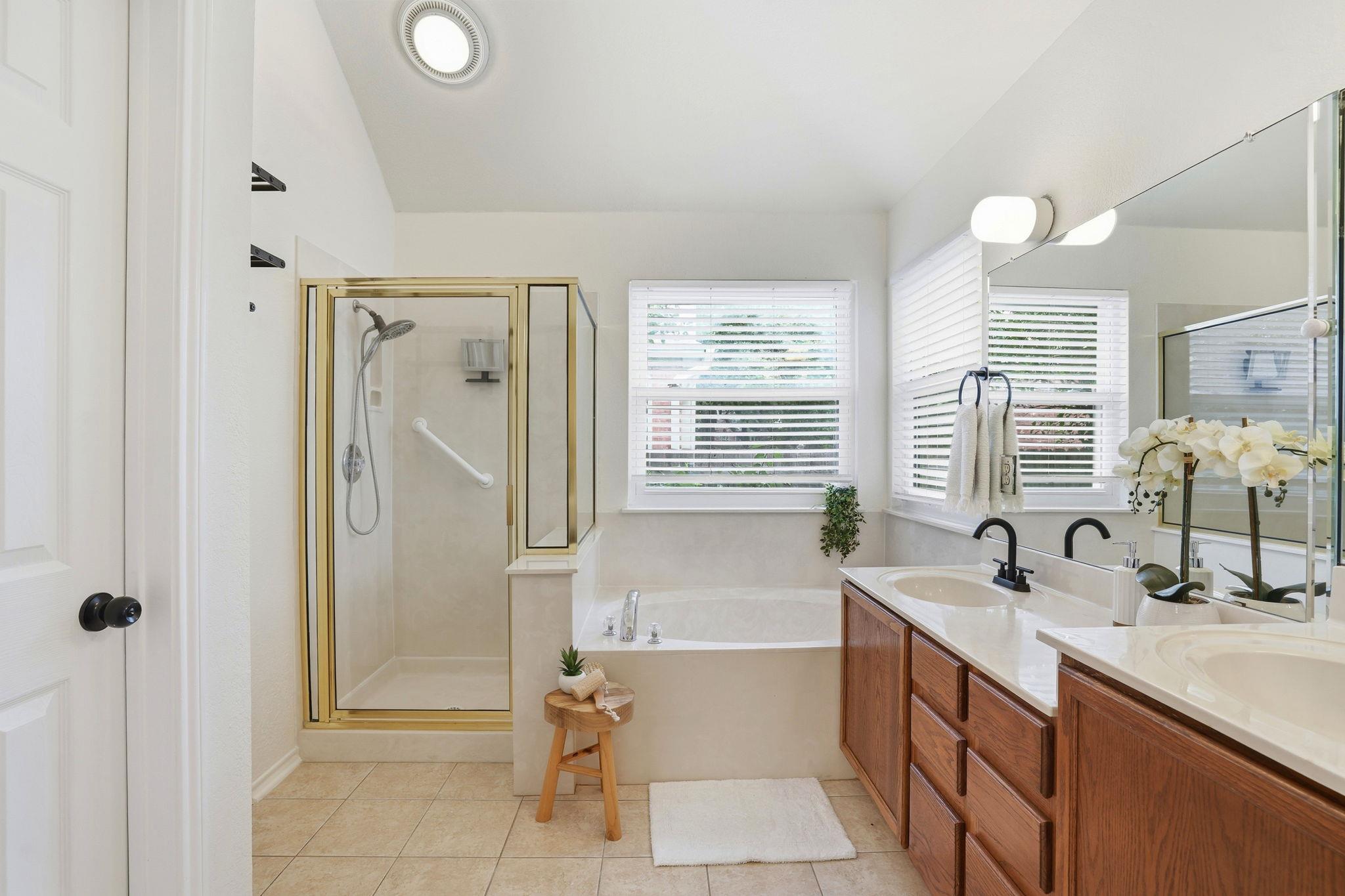 1313 Roadrunner Dr, Cedar Park, TX 78613