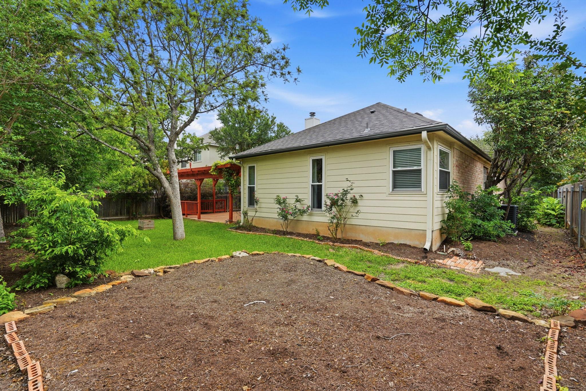 1313 Roadrunner Dr, Cedar Park, TX 78613