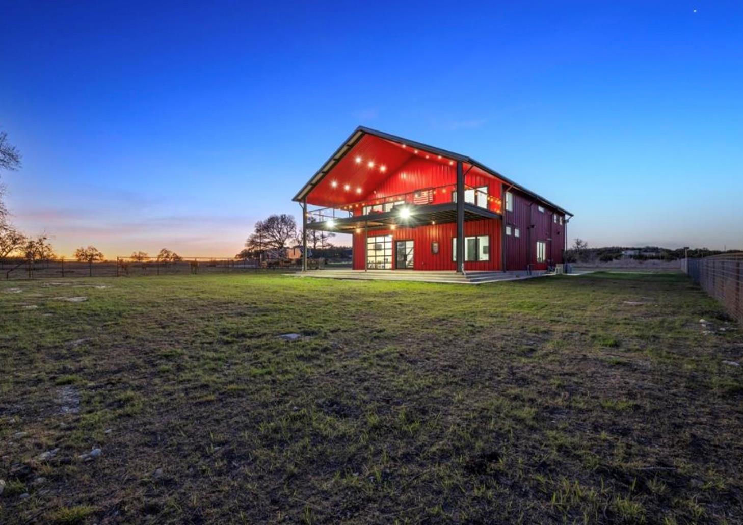 561 Broken Bit Trl, Dripping Springs, TX 78620