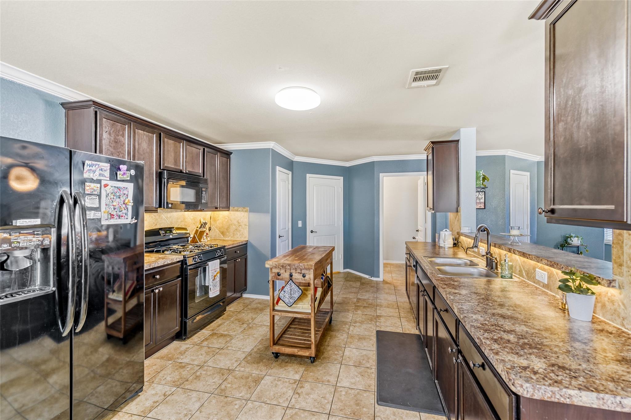 7233 Crestone Rd, Austin, TX 78744