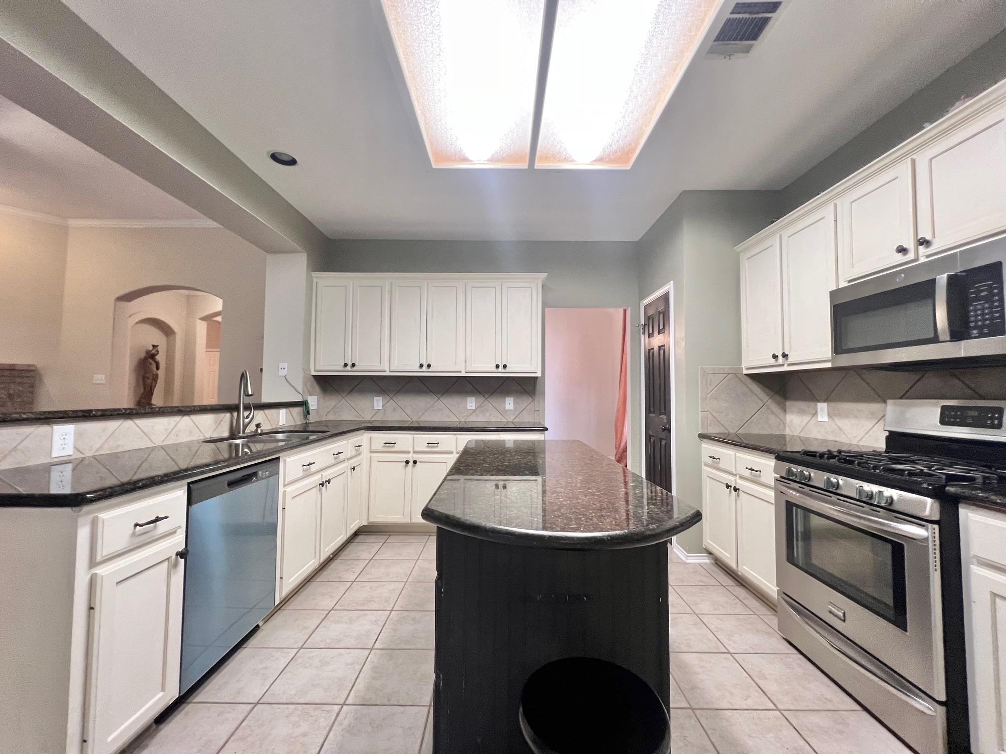 2323 Little Elm Trl, Cedar Park, TX 78613
