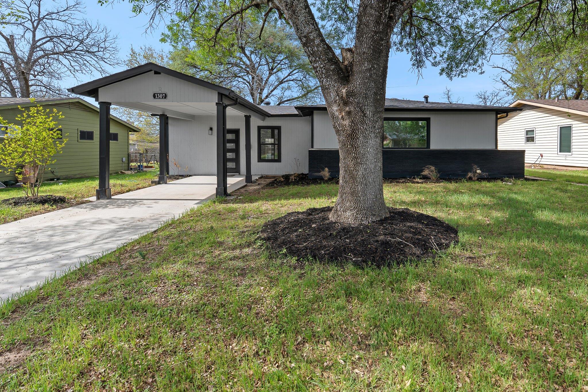 1307 Yorkshire Dr, Austin, TX 78723