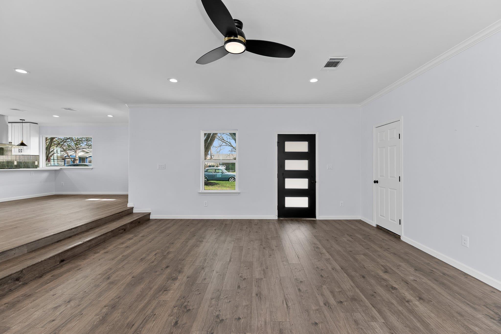 1307 Yorkshire Dr, Austin, TX 78723