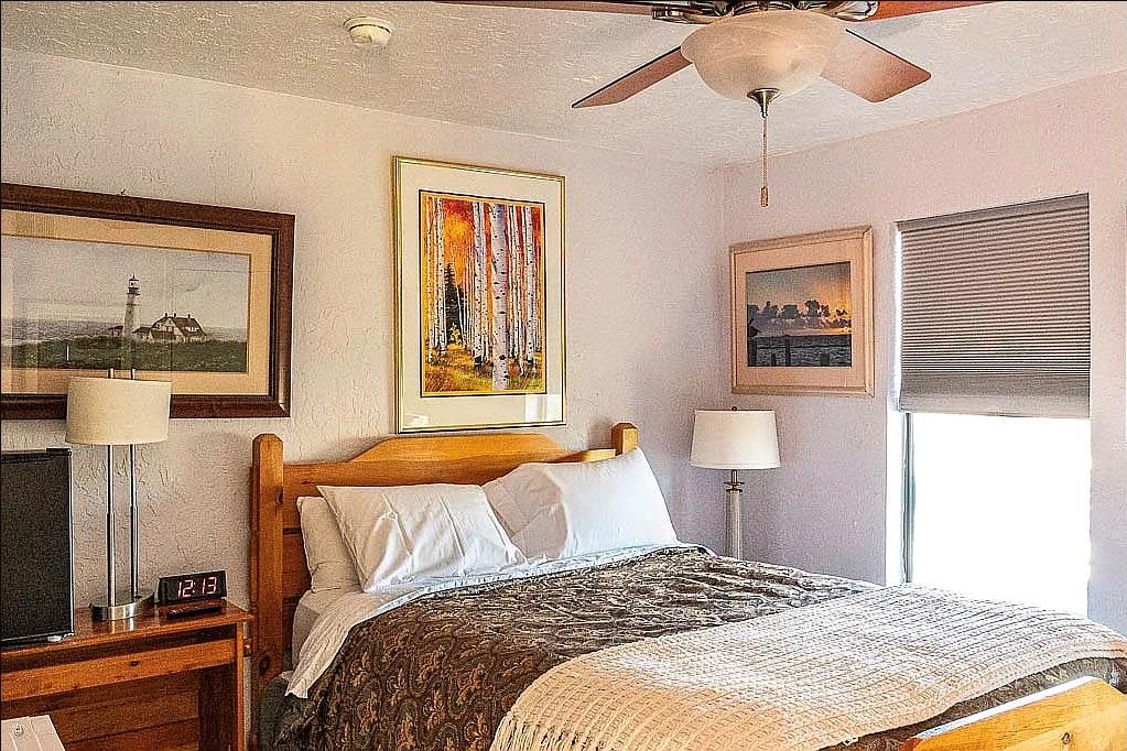 11 Cypress Fairway Vlg, Wimberley, TX 78676