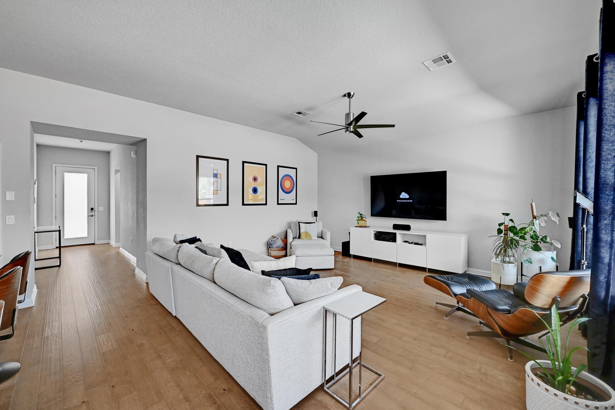 8300 Turnberry Ln, Austin, TX 78744