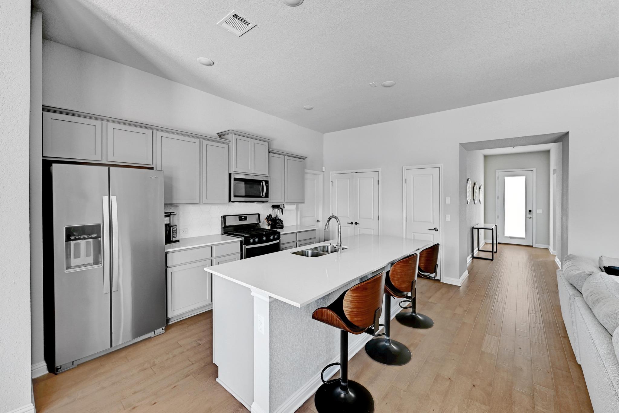 8300 Turnberry Ln, Austin, TX 78744