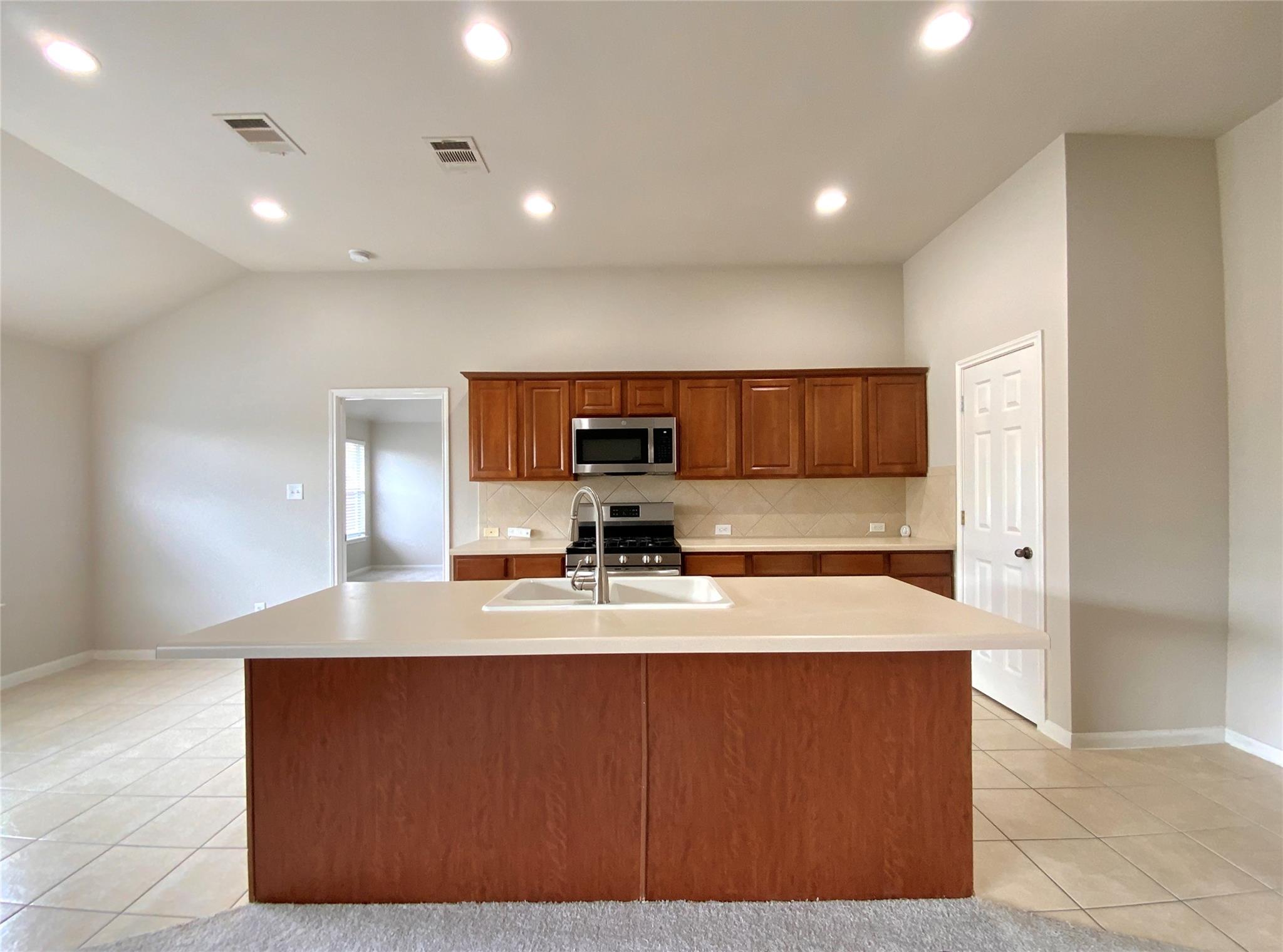 18704 Silent Water Way, Pflugerville, TX 78660