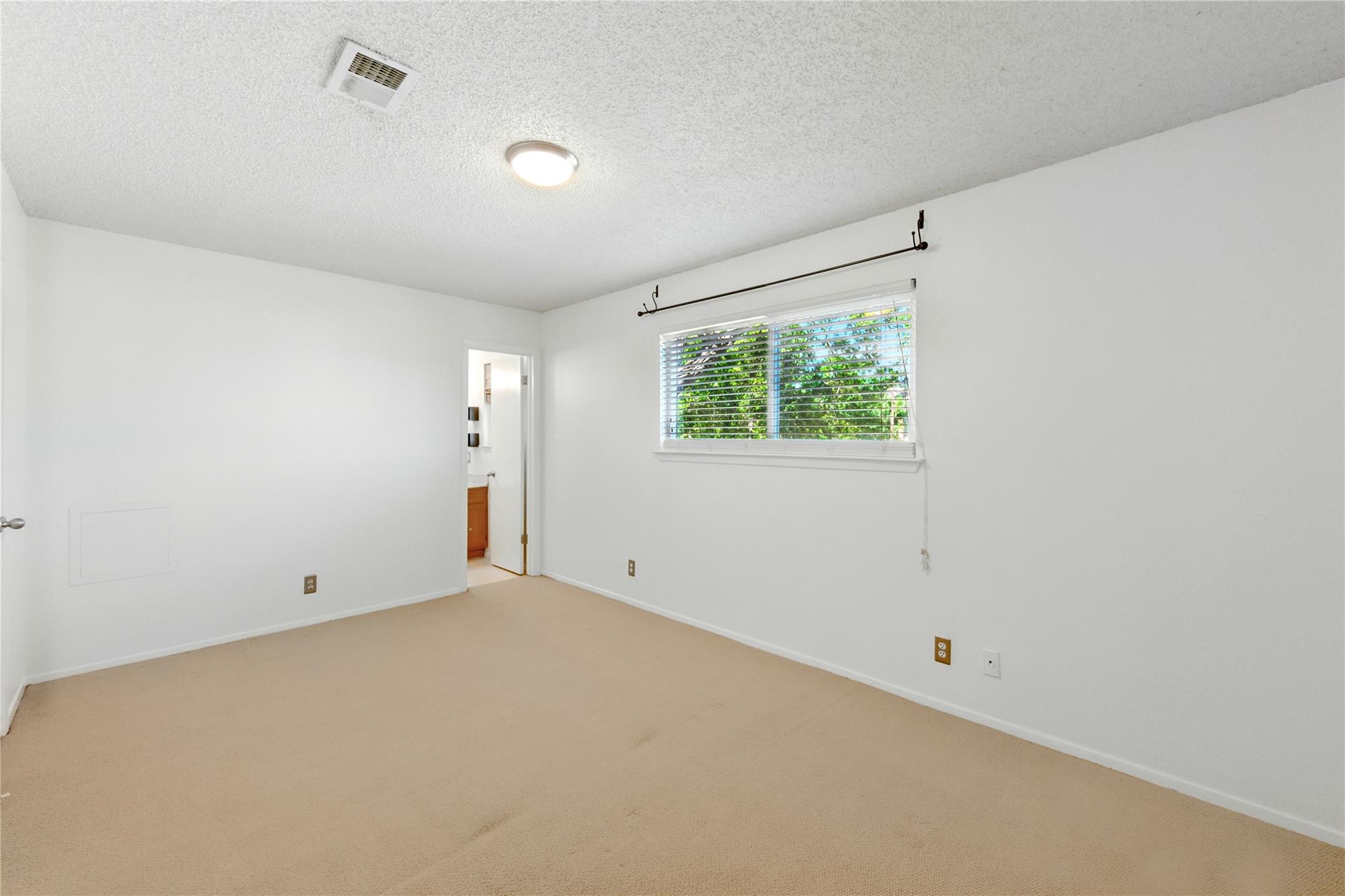 2105 Kirksey Dr # B, Austin, TX 78741