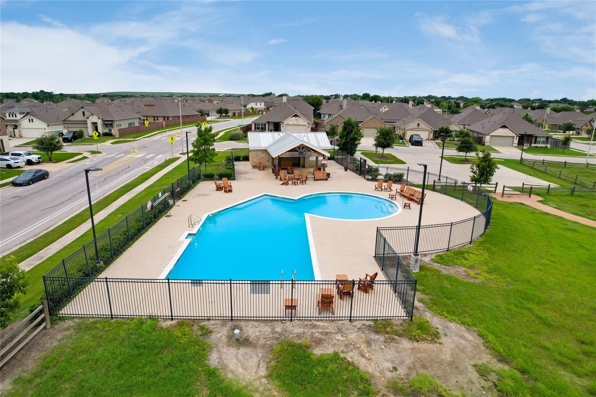7404 Albany Dr, Austin, TX 78754