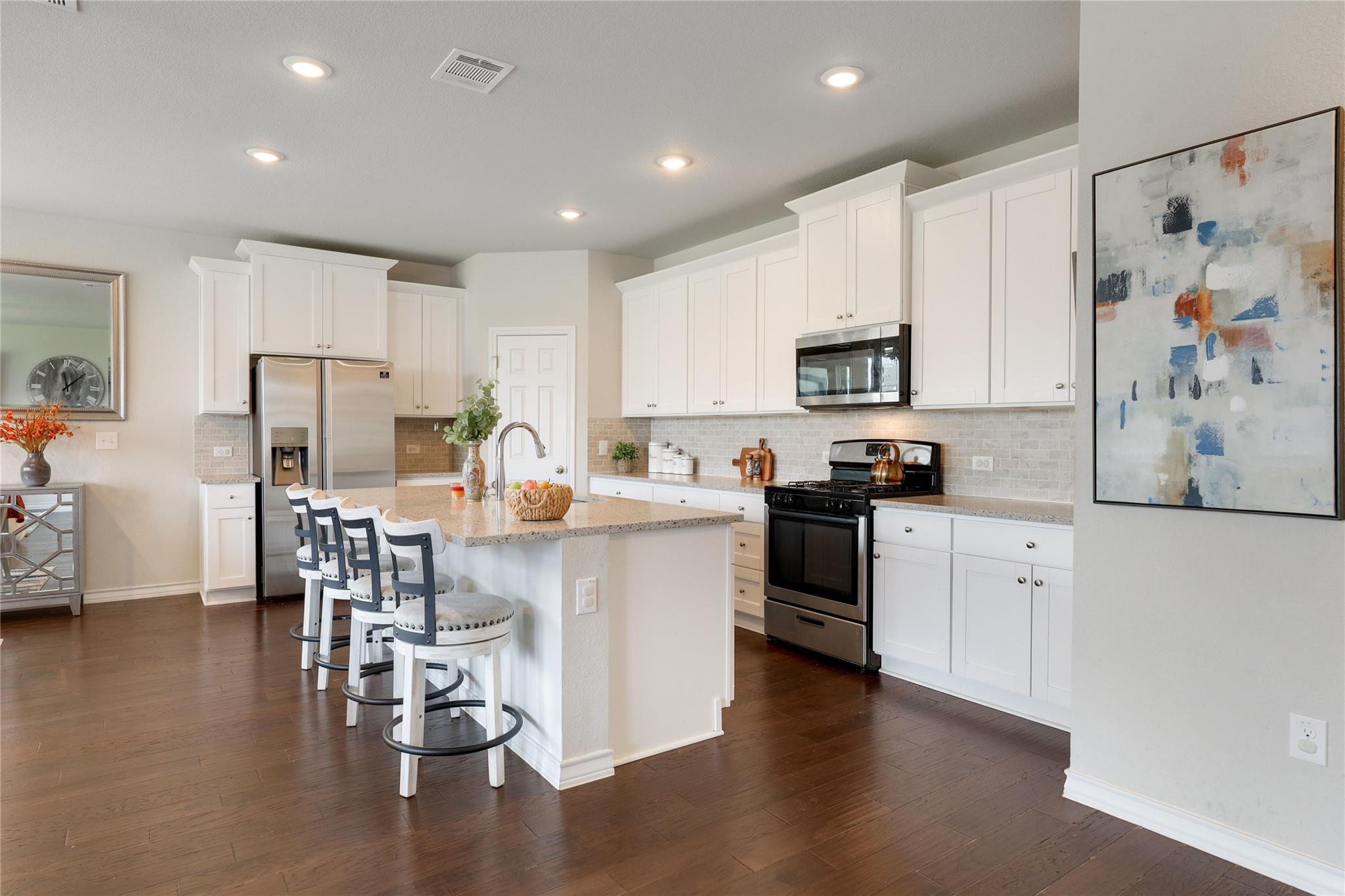 7404 Albany Dr, Austin, TX 78754