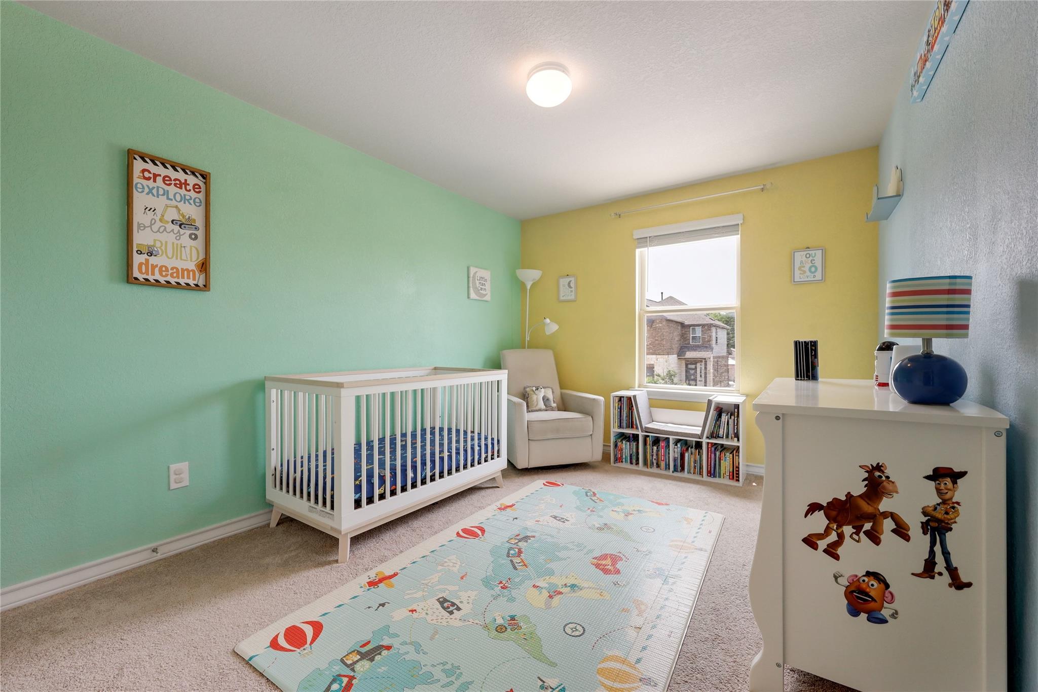 7404 Albany Dr, Austin, TX 78754