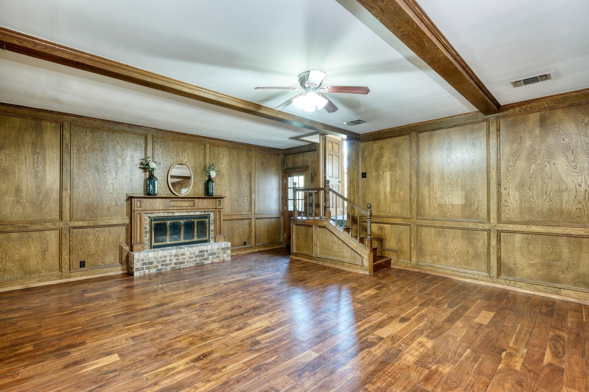 602 E Liberty Ave E, Round Rock, TX 78664