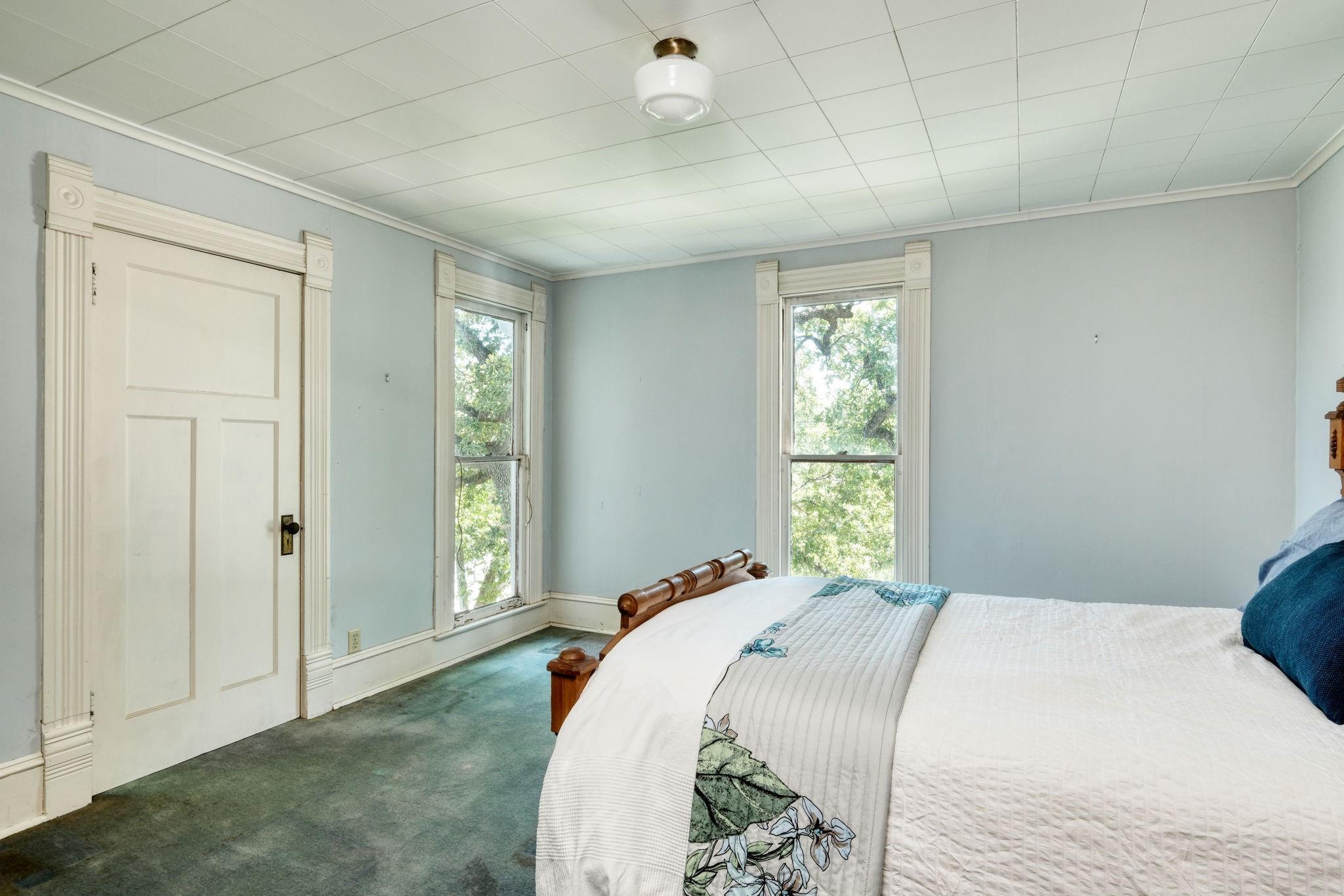 602 E Liberty Ave E, Round Rock, TX 78664