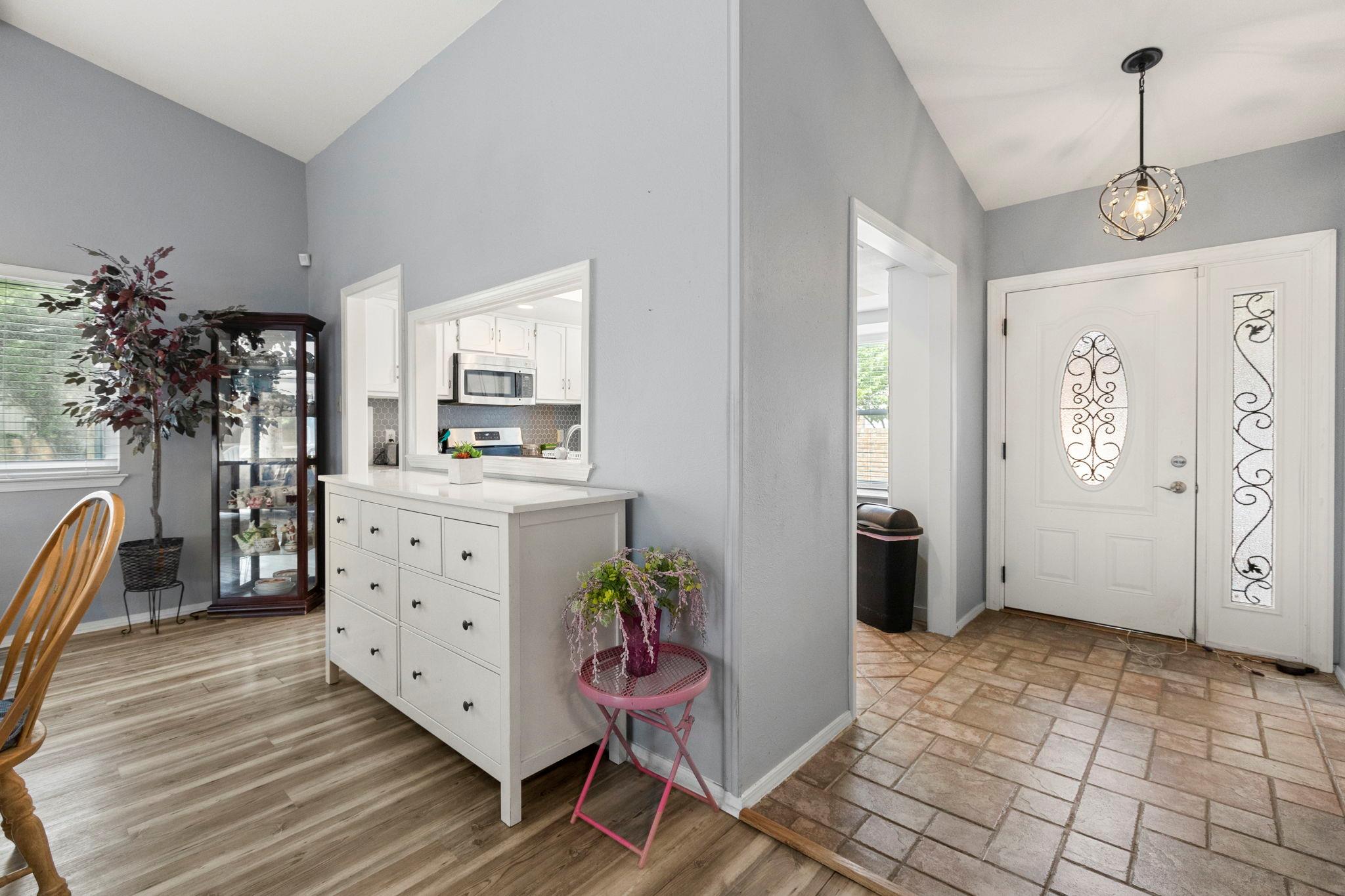 1726 Harliquin Run, Austin, TX 78758