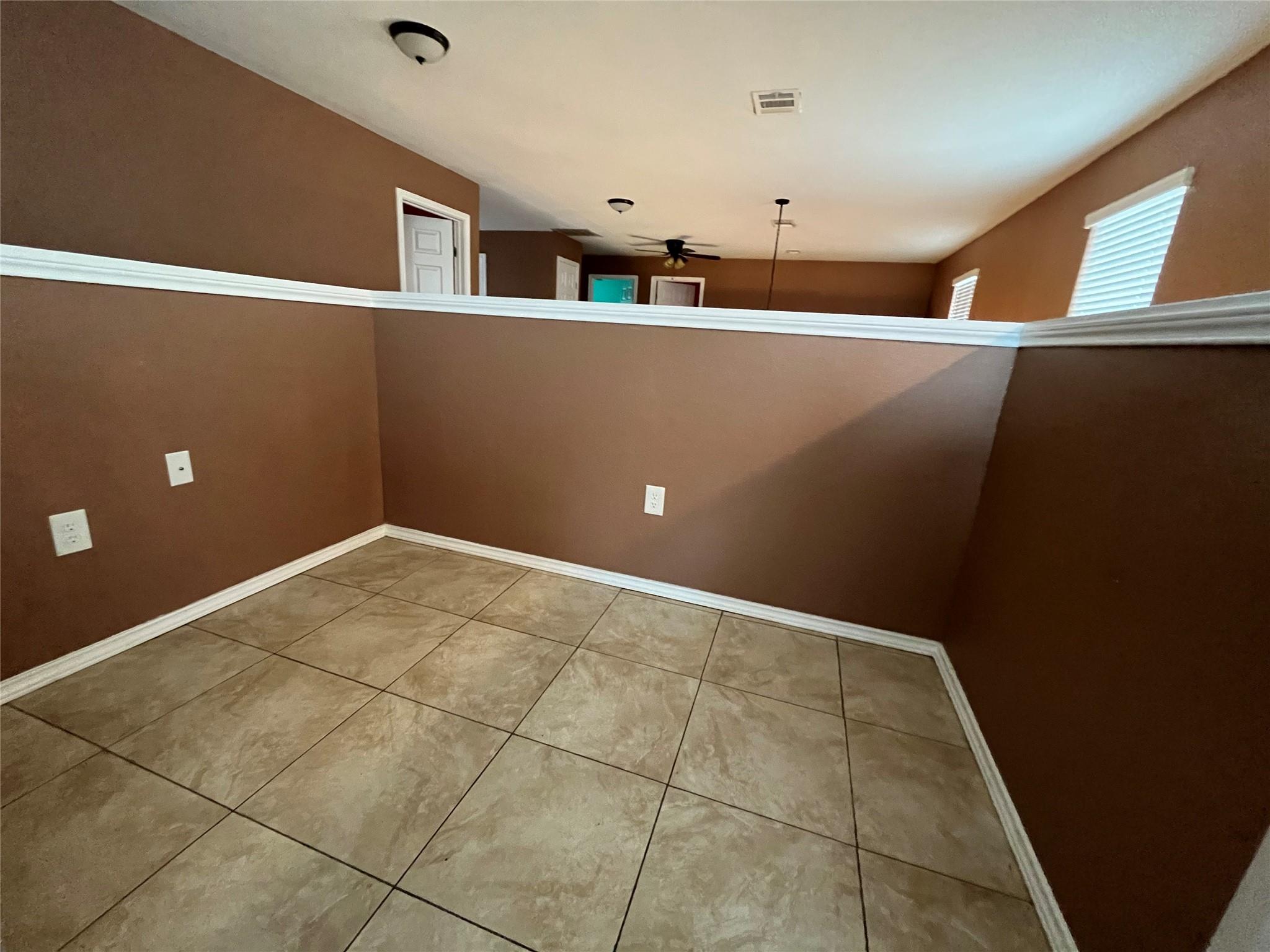 455 High View Ranch Dr, Cedar Creek, TX 78612