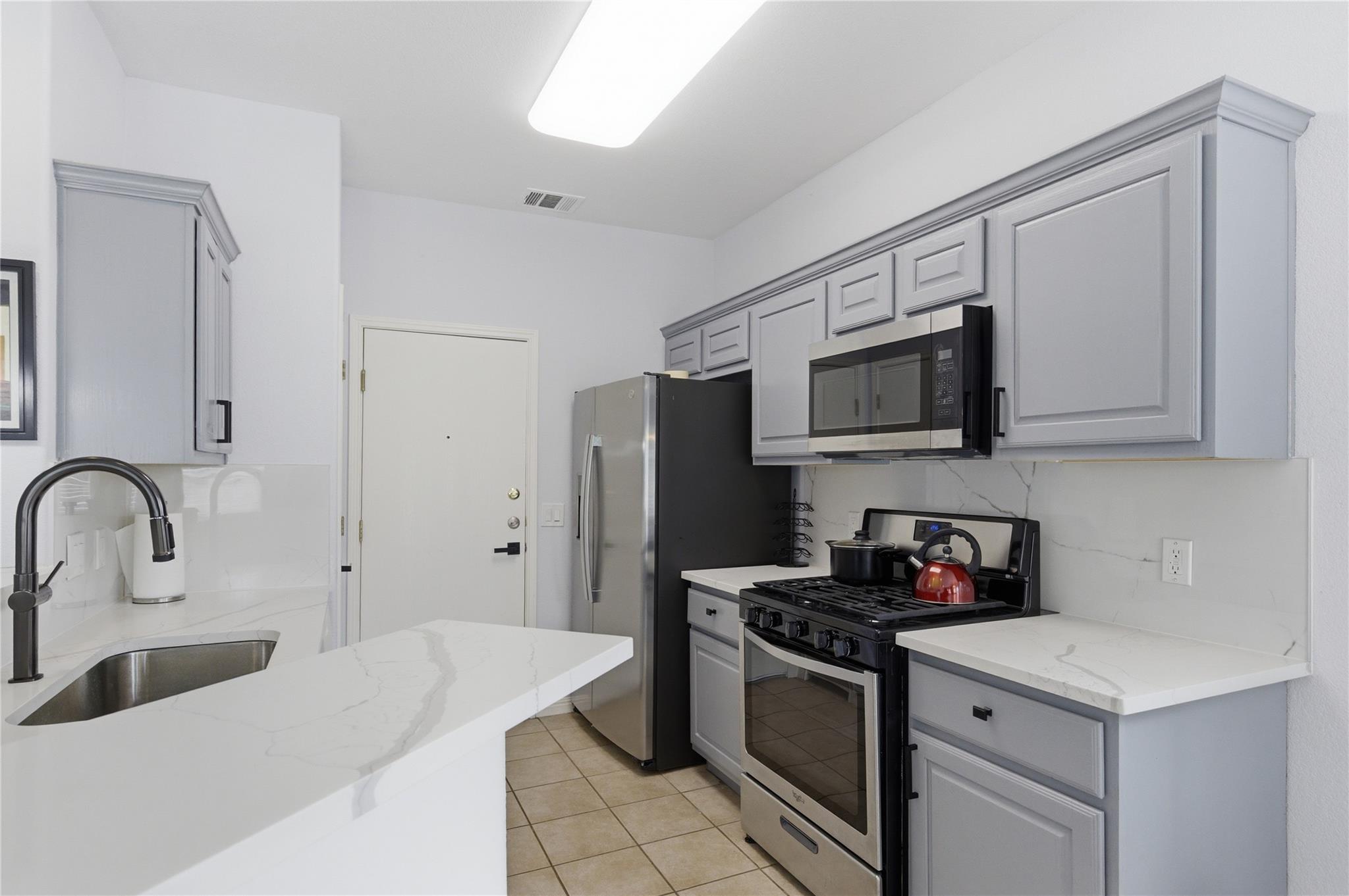 7510 Lazy Creek Dr # A, Austin, TX 78724