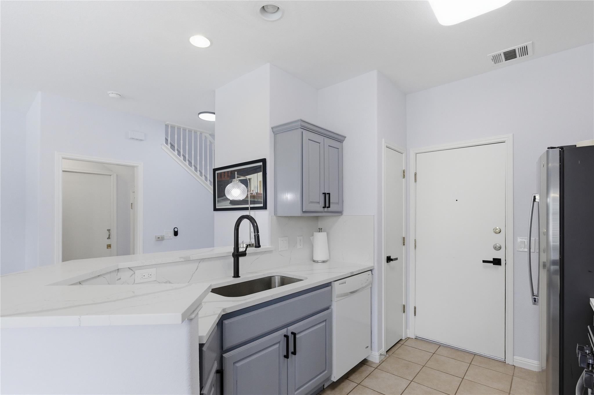 7510 Lazy Creek Dr # A, Austin, TX 78724