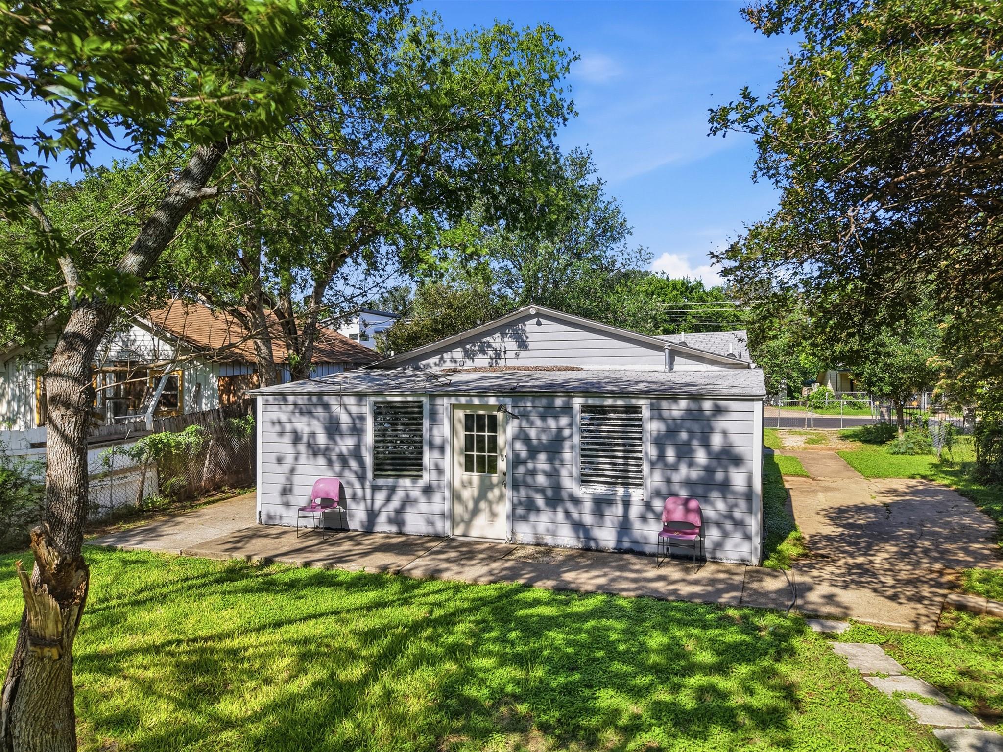 1313 Perez St, Austin, TX 78721