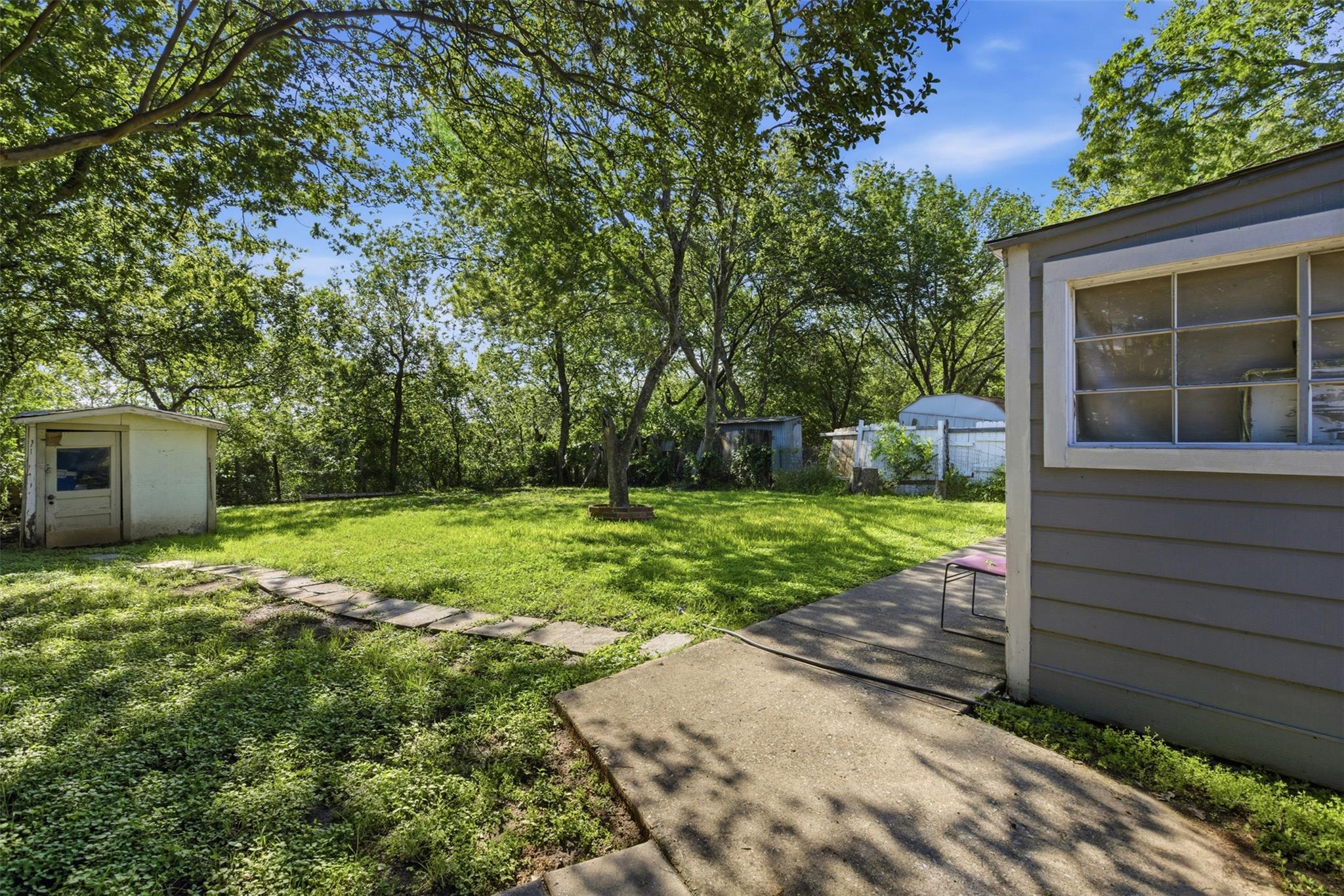 1313 Perez St, Austin, TX 78721
