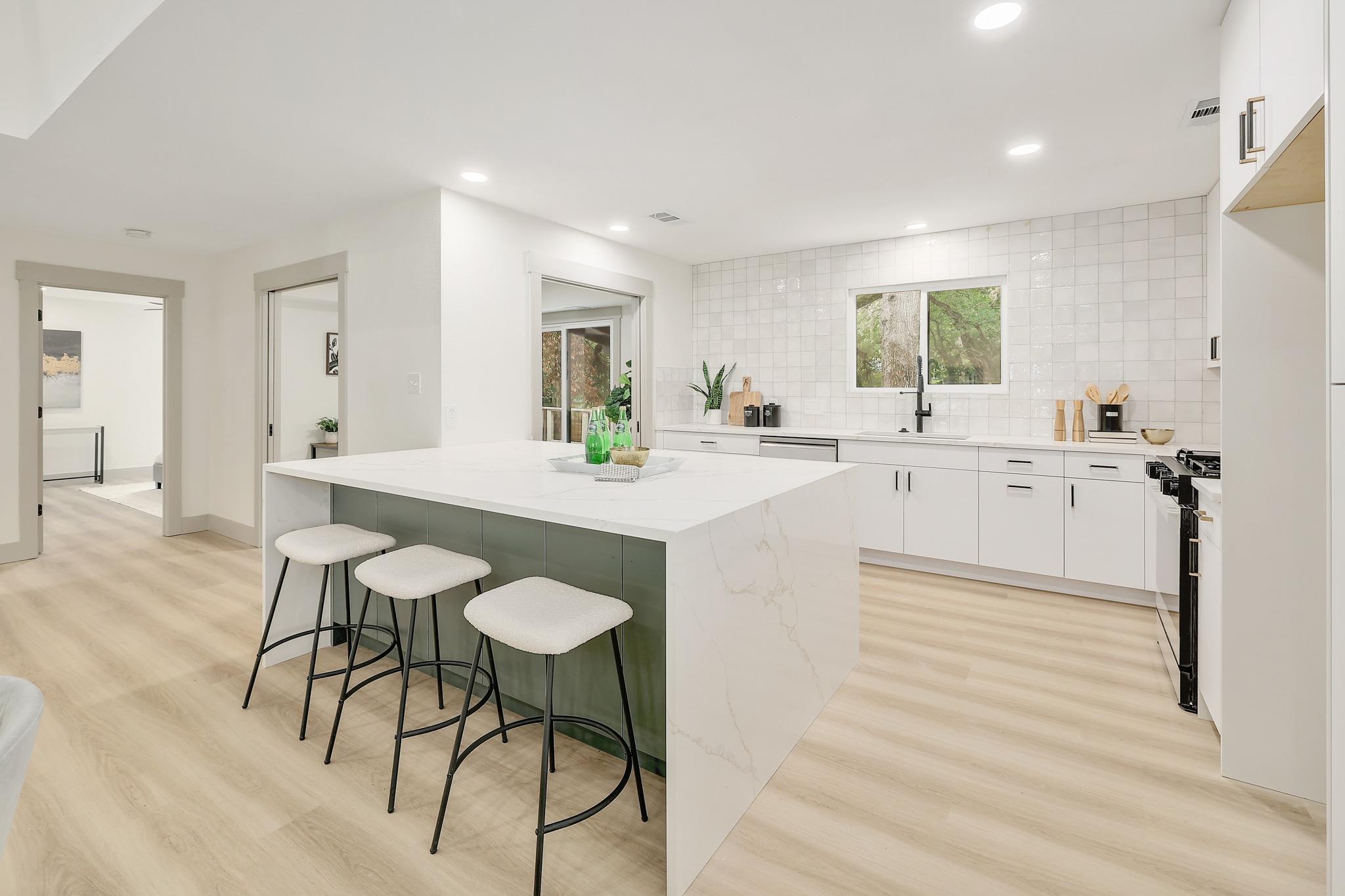 6601 Corpus Christi Dr, Austin, TX 78729