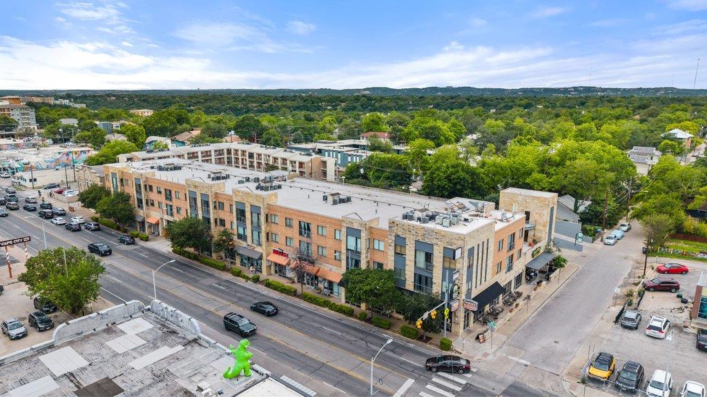 3016 Guadalupe St # 303, Austin, TX 78705