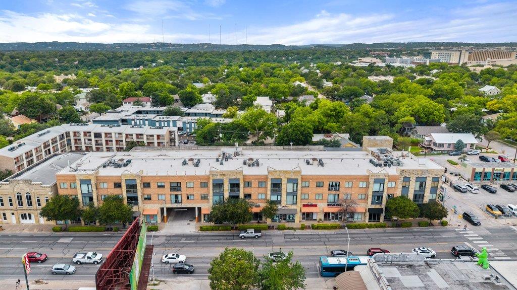 3016 Guadalupe St # 303, Austin, TX 78705
