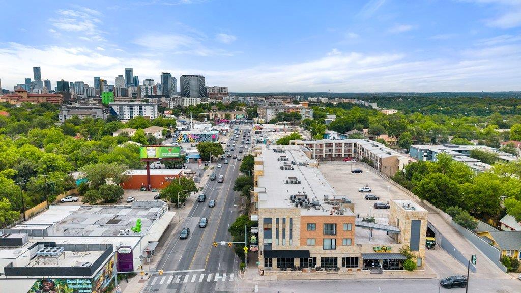 3016 Guadalupe St # 303, Austin, TX 78705
