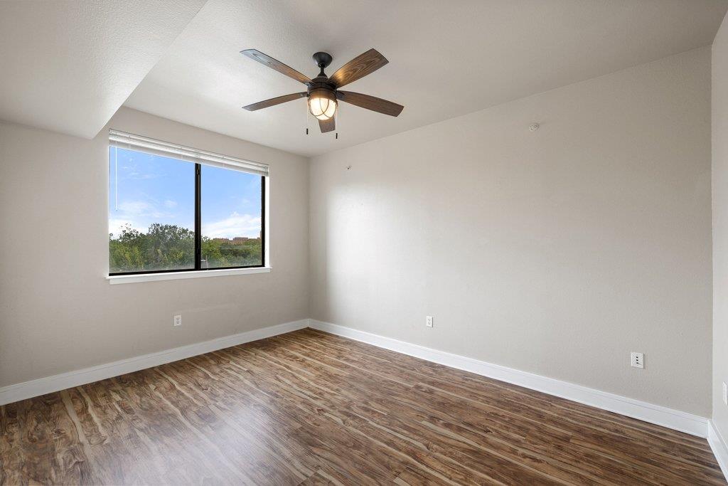 3016 Guadalupe St # 303, Austin, TX 78705