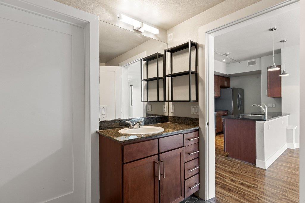 3016 Guadalupe St # 303, Austin, TX 78705