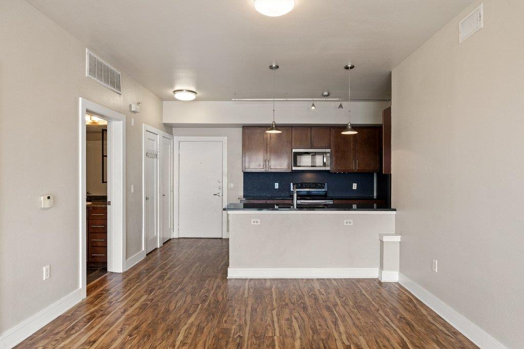 3016 Guadalupe St # 303, Austin, TX 78705