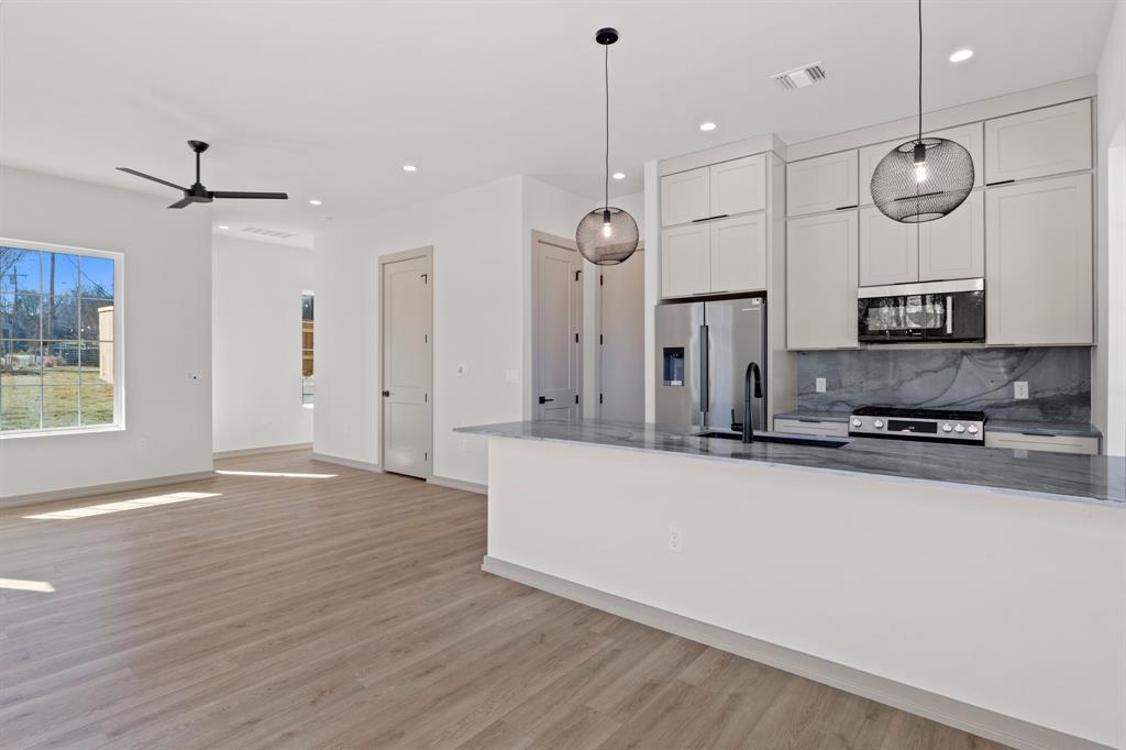 1736 Bunche Rd # Building 6, Austin, TX 78721
