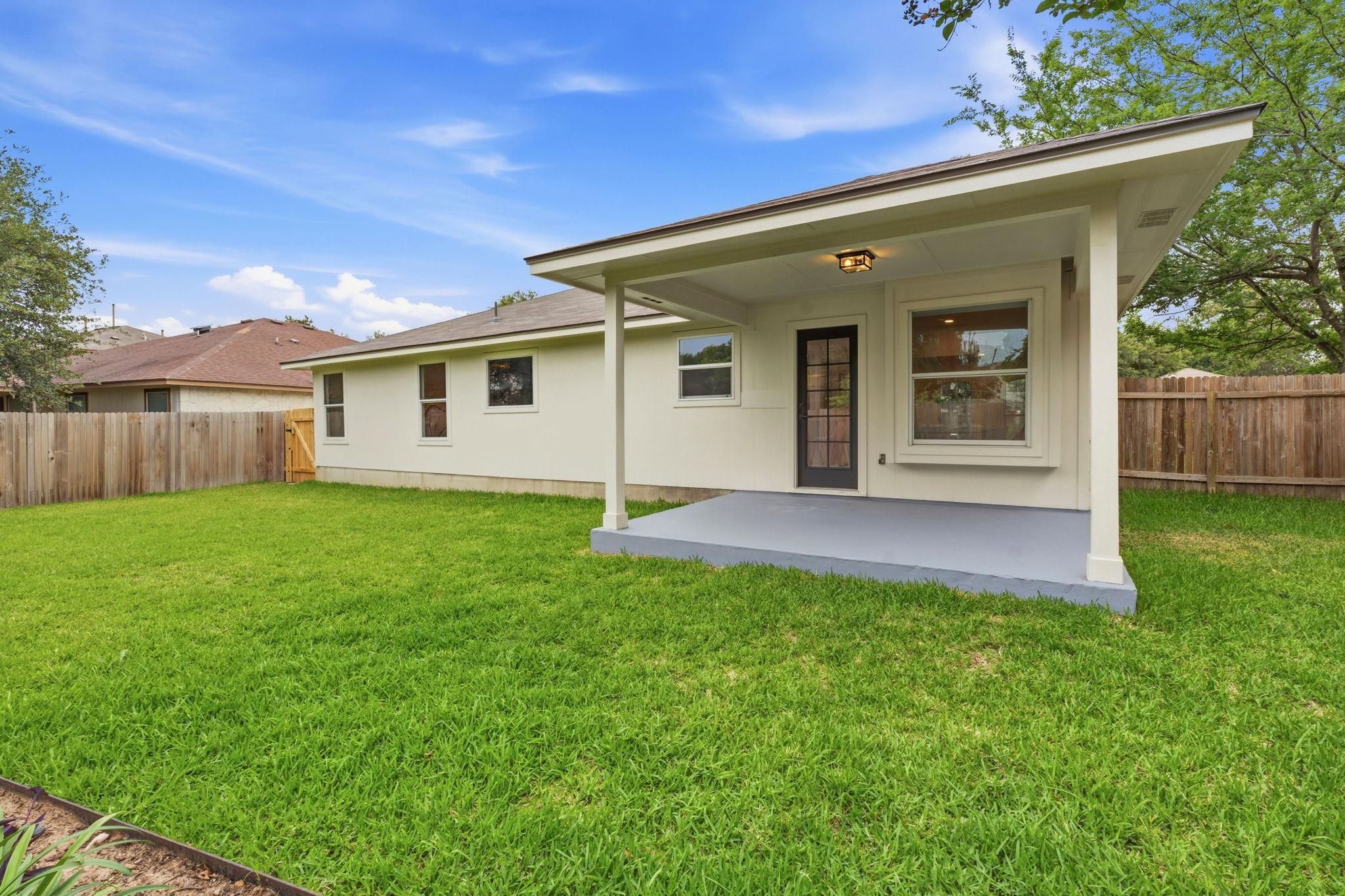 1303 Chardonnay Xing, Leander, TX 78641
