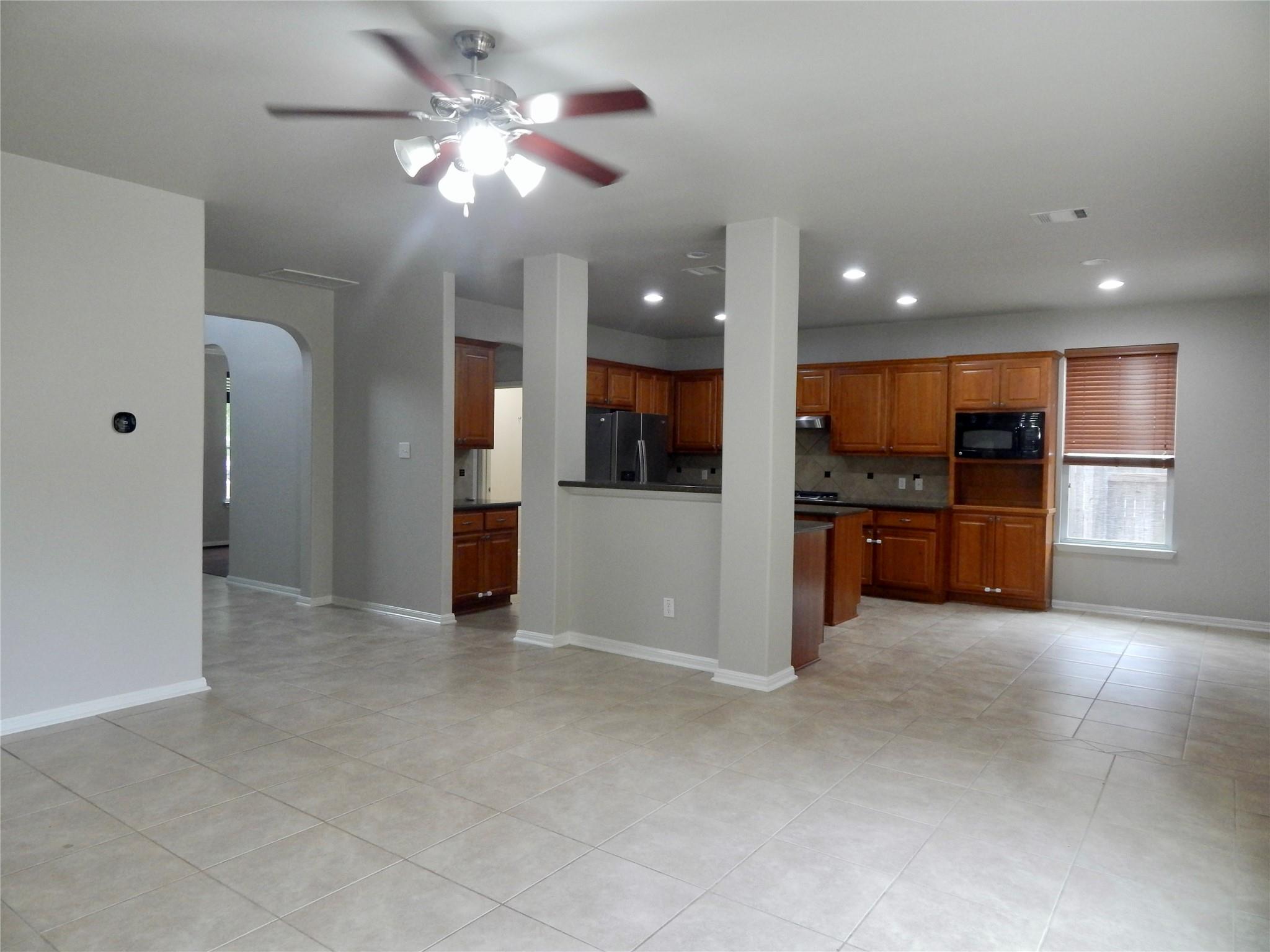 1110 Willowbrook Dr, Cedar Park, TX 78613